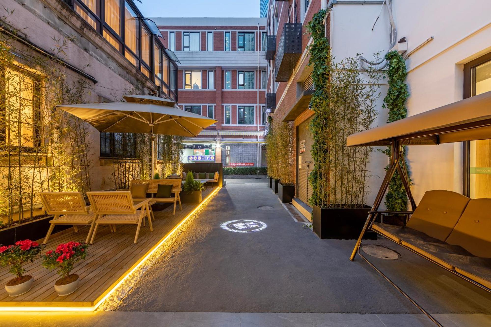 True Go Hotel - Shanghai Jing'An Temple Nanjing West Road Esterno foto