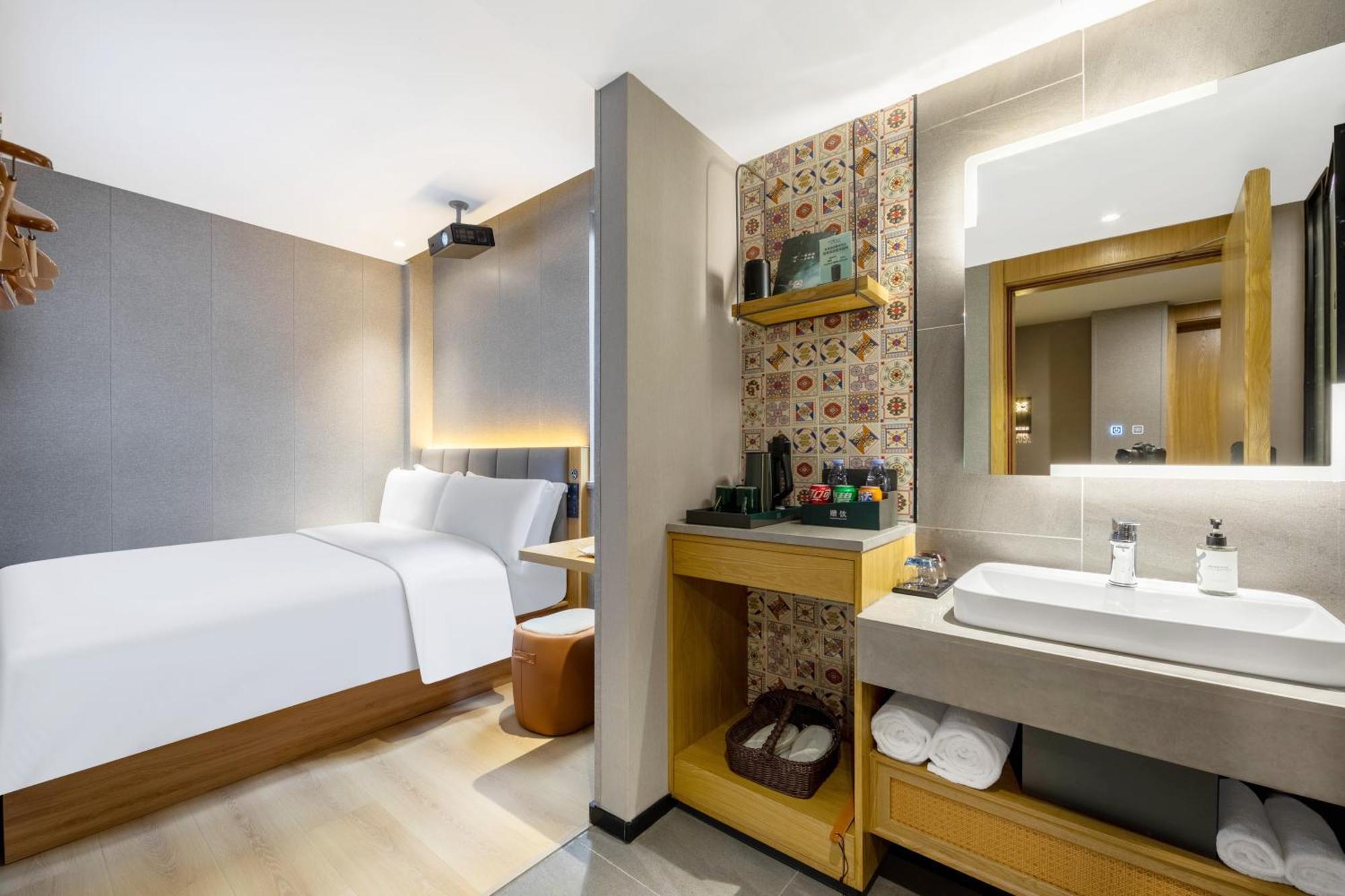 True Go Hotel - Shanghai Jing'An Temple Nanjing West Road Esterno foto